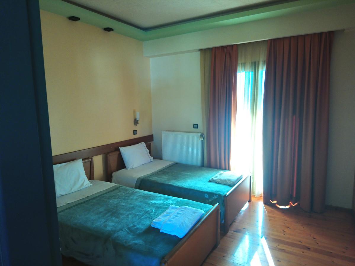 Elikonio Hotel Ajía Ána Kültér fotó