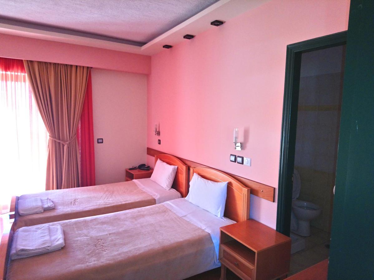 Elikonio Hotel Ajía Ána Kültér fotó