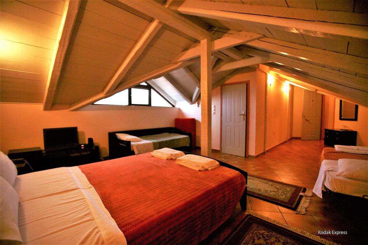 Elikonio Hotel Ajía Ána Kültér fotó
